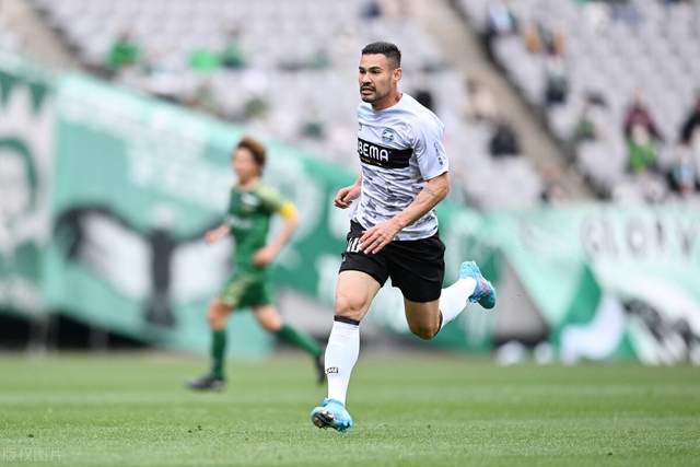 罗马诺：曼联支持奥纳纳&对他有信心