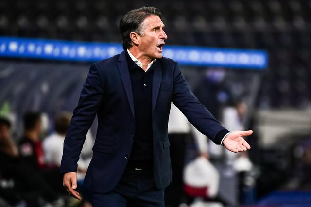 高诗岩21+10+8山东加时胜首钢 范子铭31分